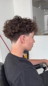 60 Best Low Taper Haircuts For Men 4
