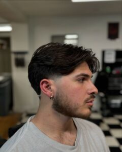 Low Taper Middle Part with Undercut