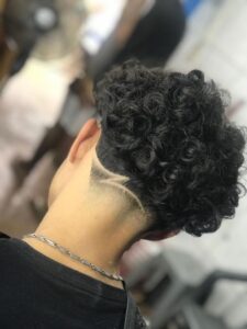 Ocean Wave with Half Line Design